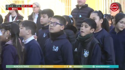Alumnos de cuarto grado realizaron la Promesa de Lealtad a la Bandera en escuela de Paran&aacute;
